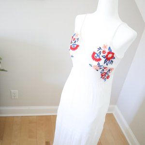 Xhiliration Target White Floral Embroidered Maxi Dress